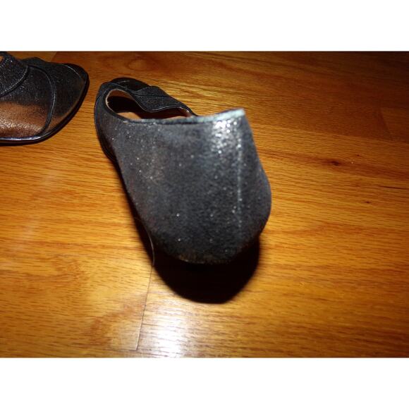 Sofft Metallic/black peep toe heels 9 Leather 3 /14" heel - Picture 6 of 7